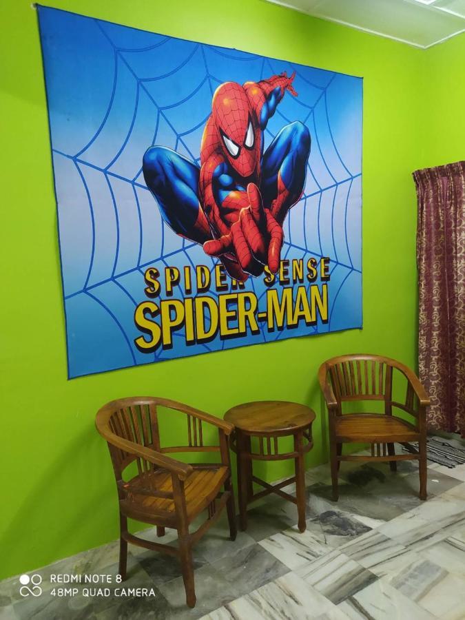 Homestay D' Tengah Bandar Kuala Rompin Esterno foto